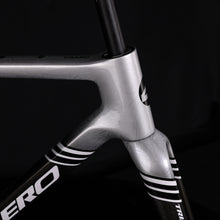 ICAN Graro gravel frame in custom paintjob ice crack uci approval  TRIAERO